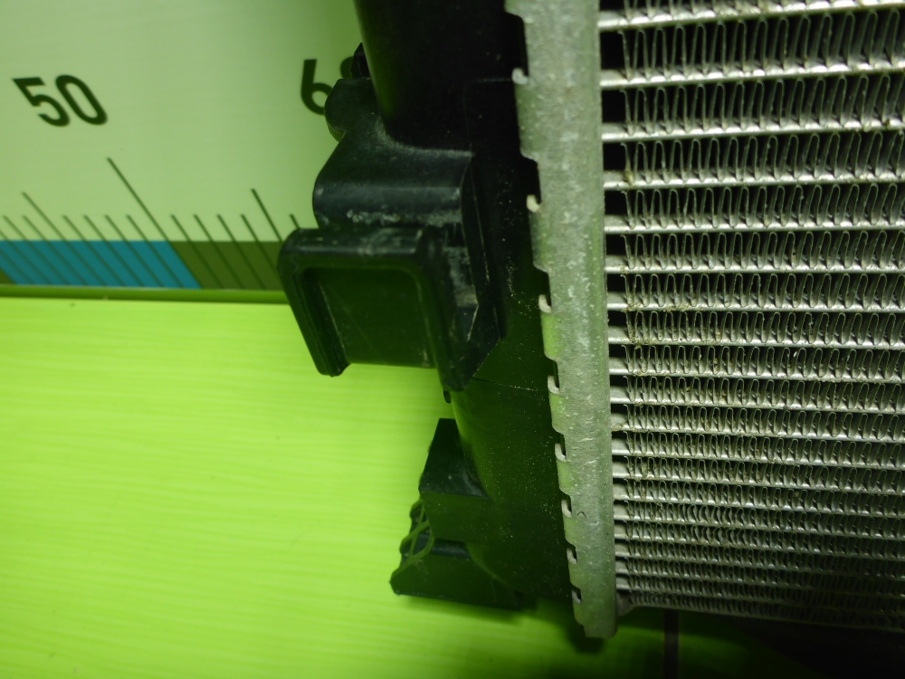 Радиатор охлаждения двигателя основной