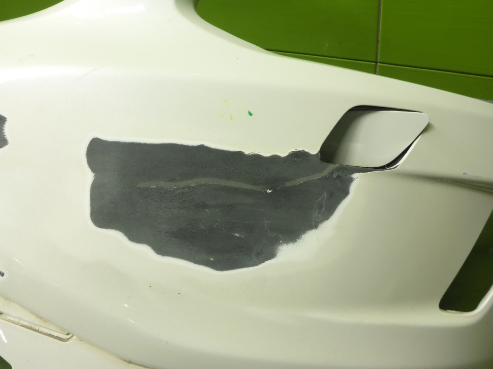 Бампер передний