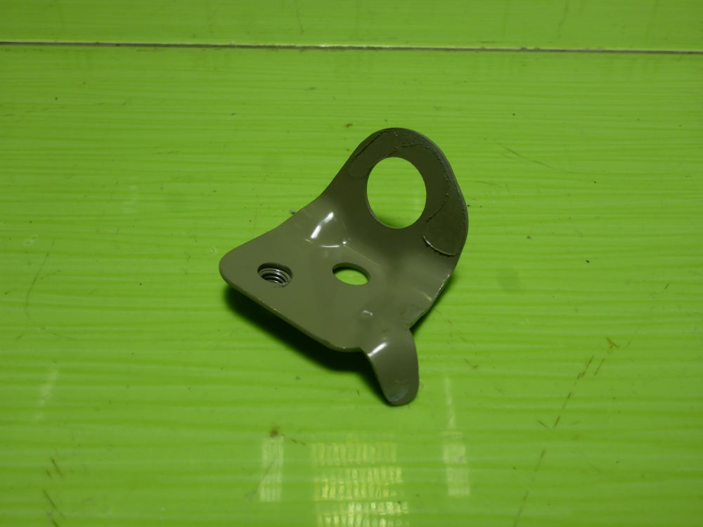 Кронштейн крепления крыла