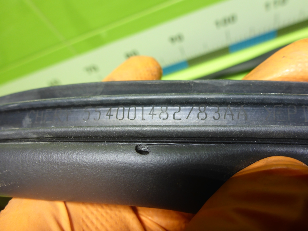 Уплотнитель двери