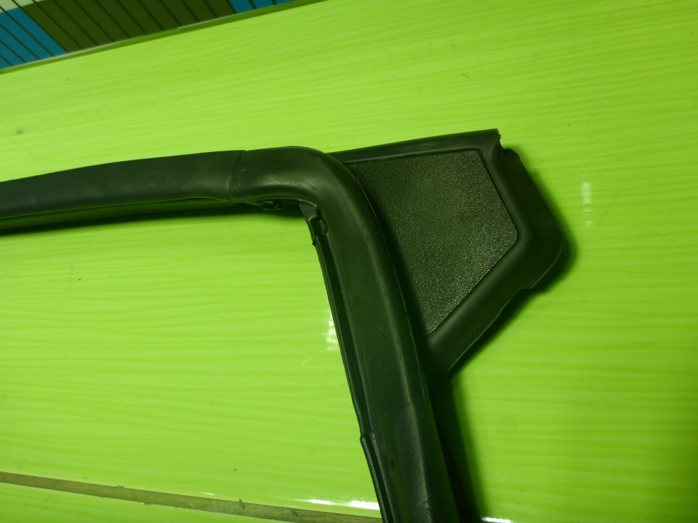 Уплотнитель двери