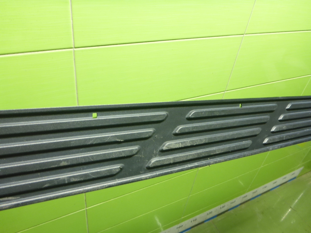 Накладка на порог (наружная)