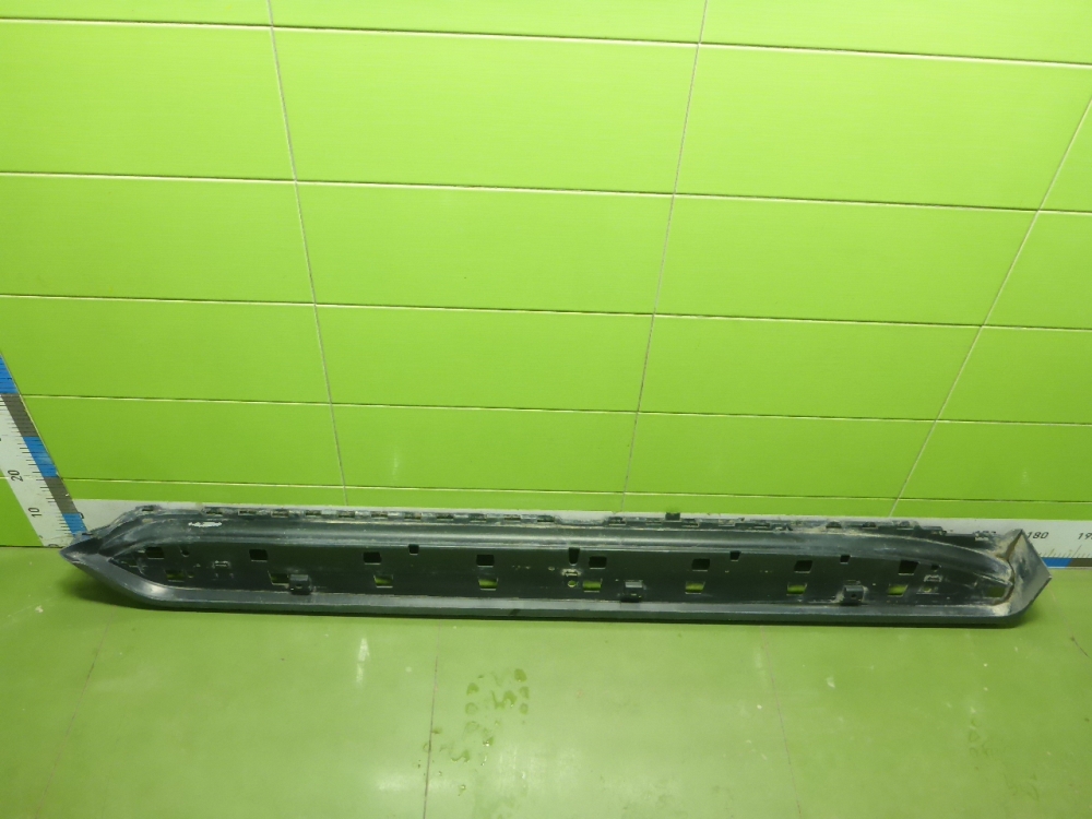 Подножка правая