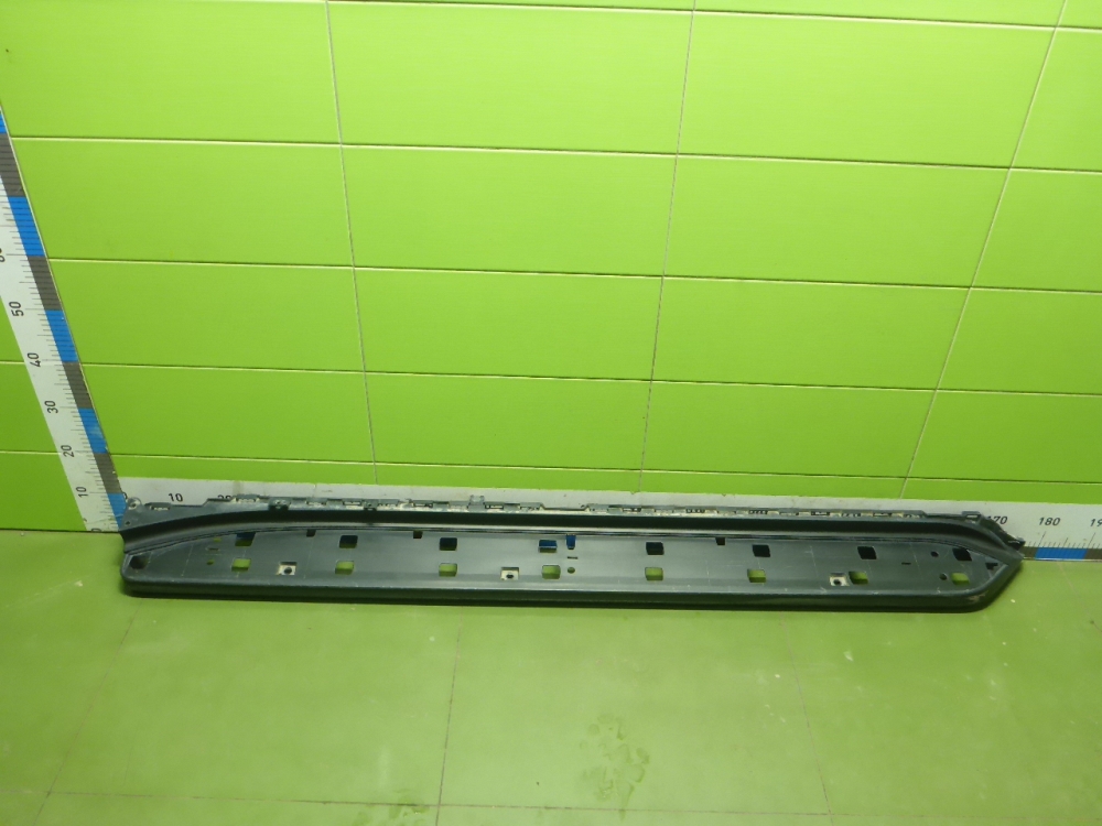 Подножка правая