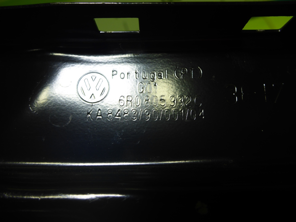 Кронштейн фар правый