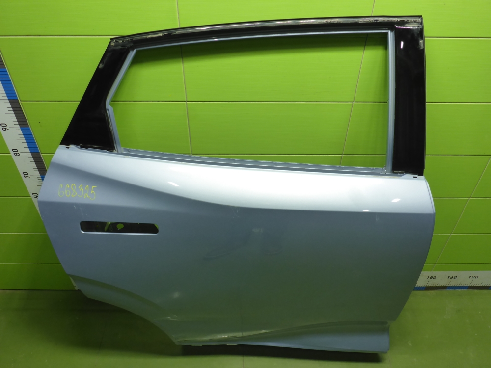 Дверь задняя правая