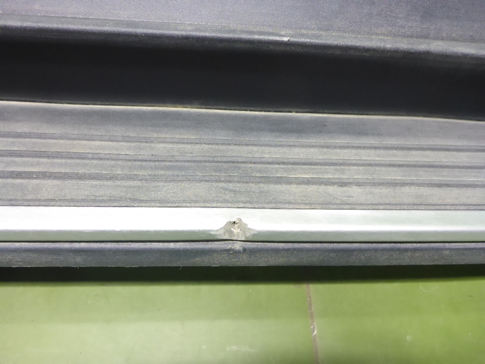 Подножка правая