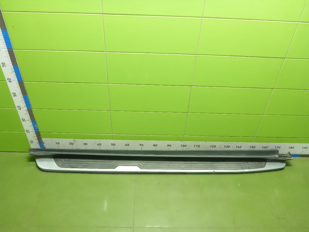 Подножка правая