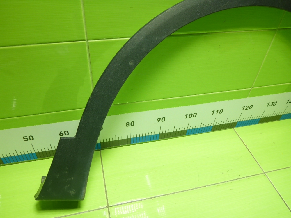 Накладка переднего крыла правого