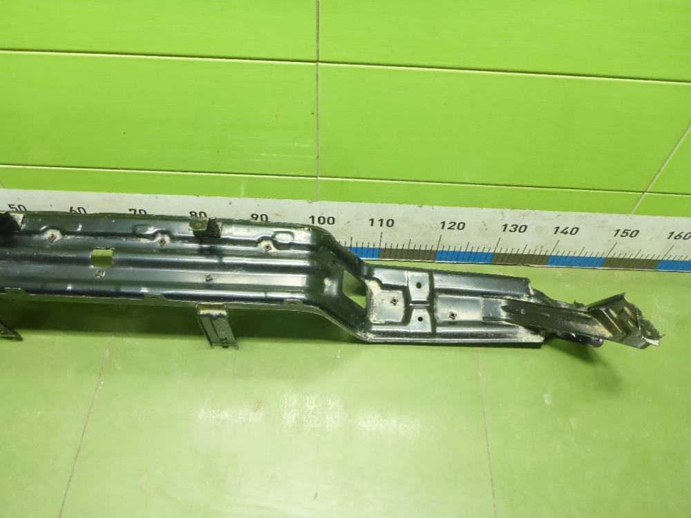 Усилитель заднего бампера