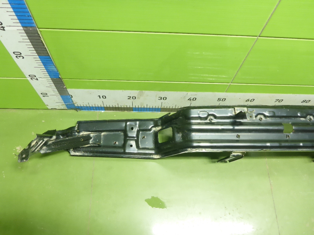 Усилитель заднего бампера