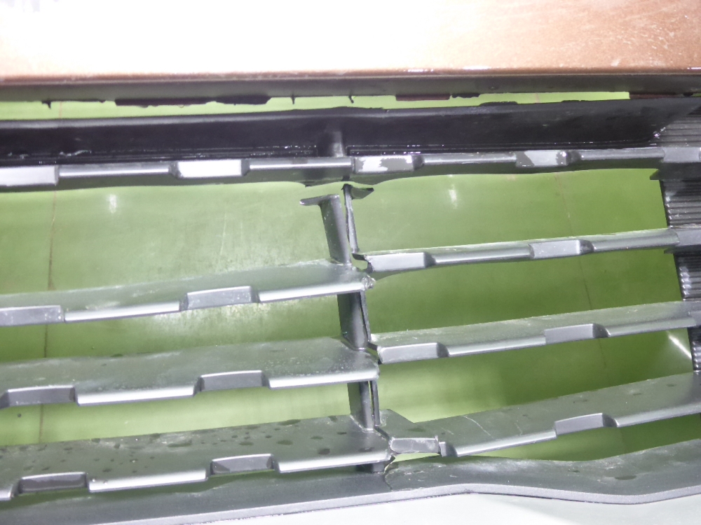 Бампер передний