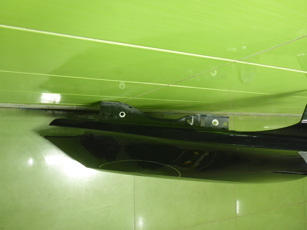 Крыло переднее левое