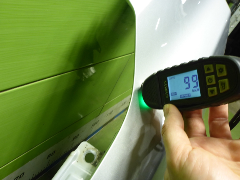 Крыло переднее левое