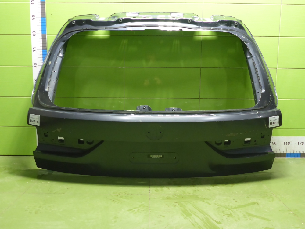 Дверь багажника верхняя