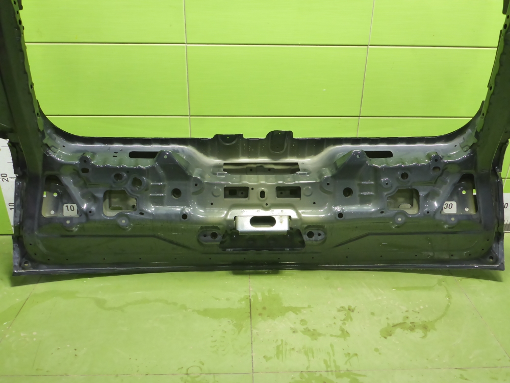 Дверь багажника верхняя