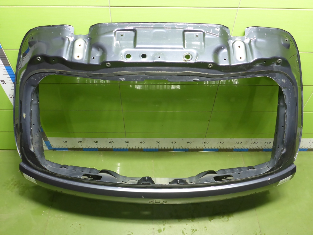 Дверь багажника верхняя