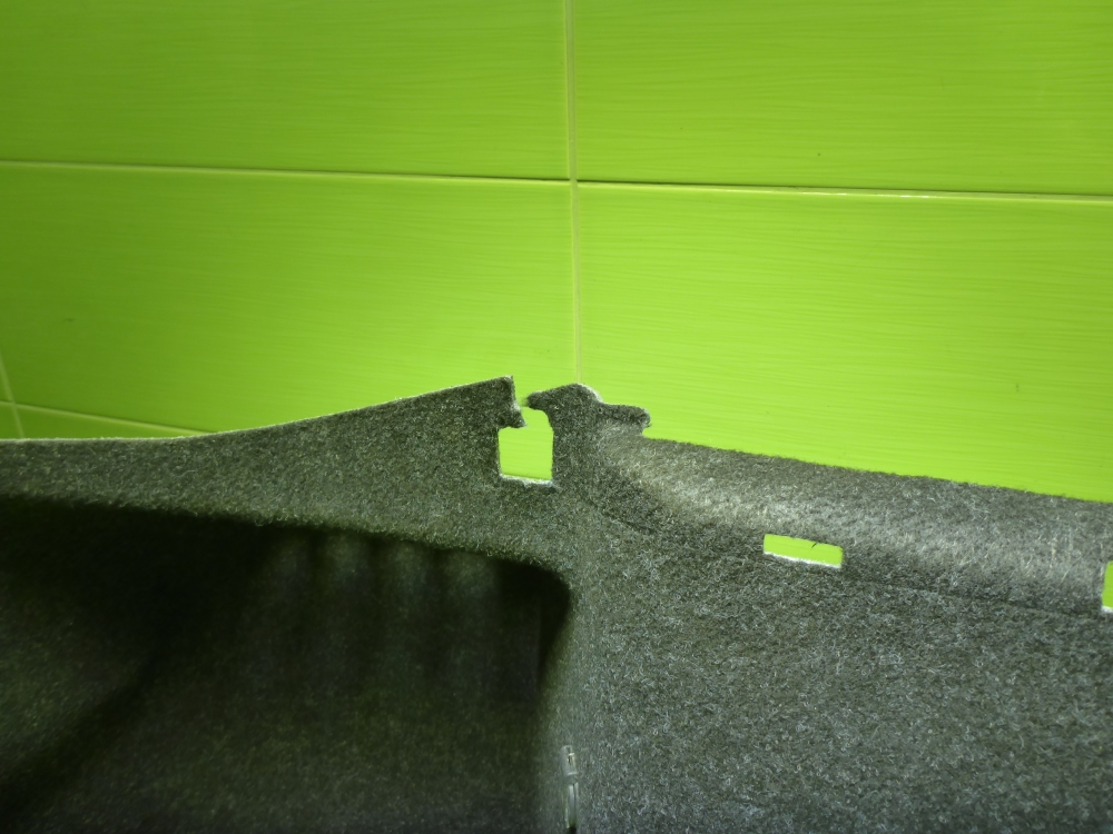 Обшивка багажника