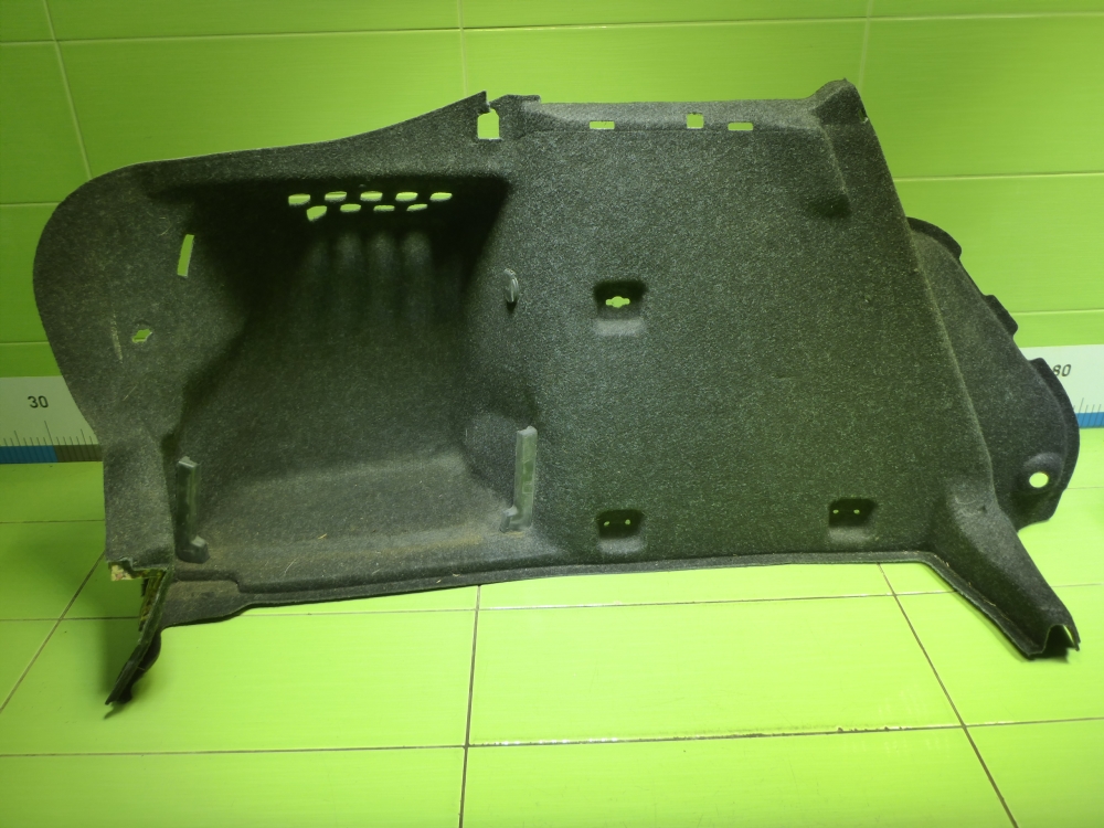 Обшивка багажника