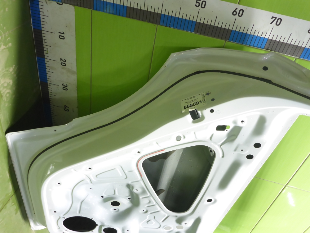 Дверь задняя левая