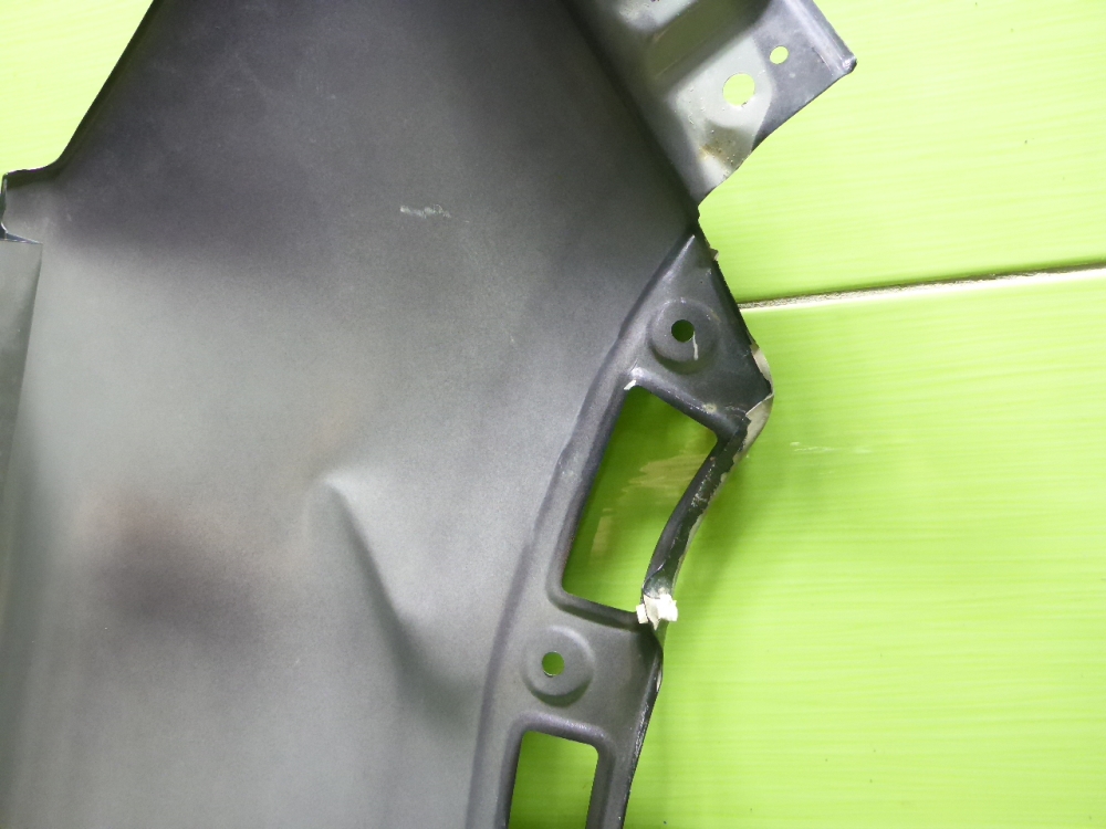 Крыло переднее левое