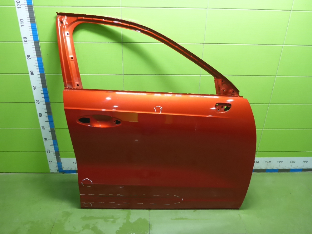 Дверь передняя правая