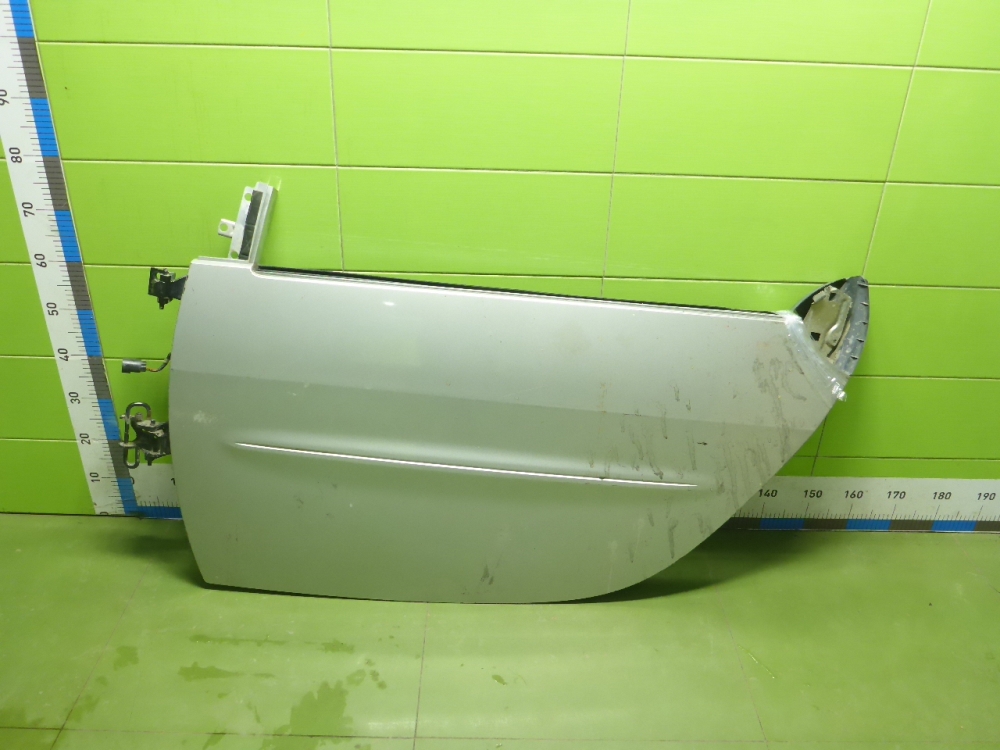 Дверь передняя левая