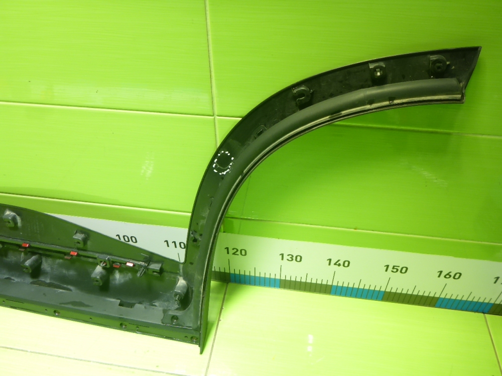 Накладка двери задней правой