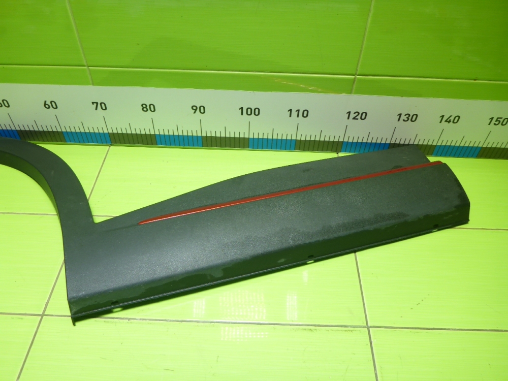 Накладка двери задней правой