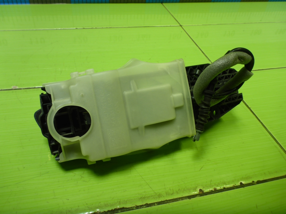 Ручка двери задней наружная левая