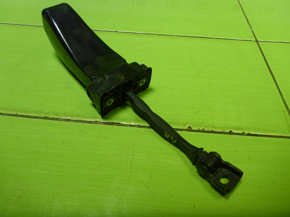 Ограничитель двери