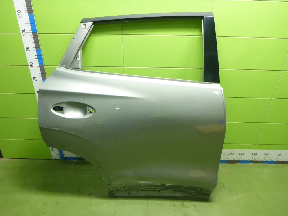 Дверь задняя правая