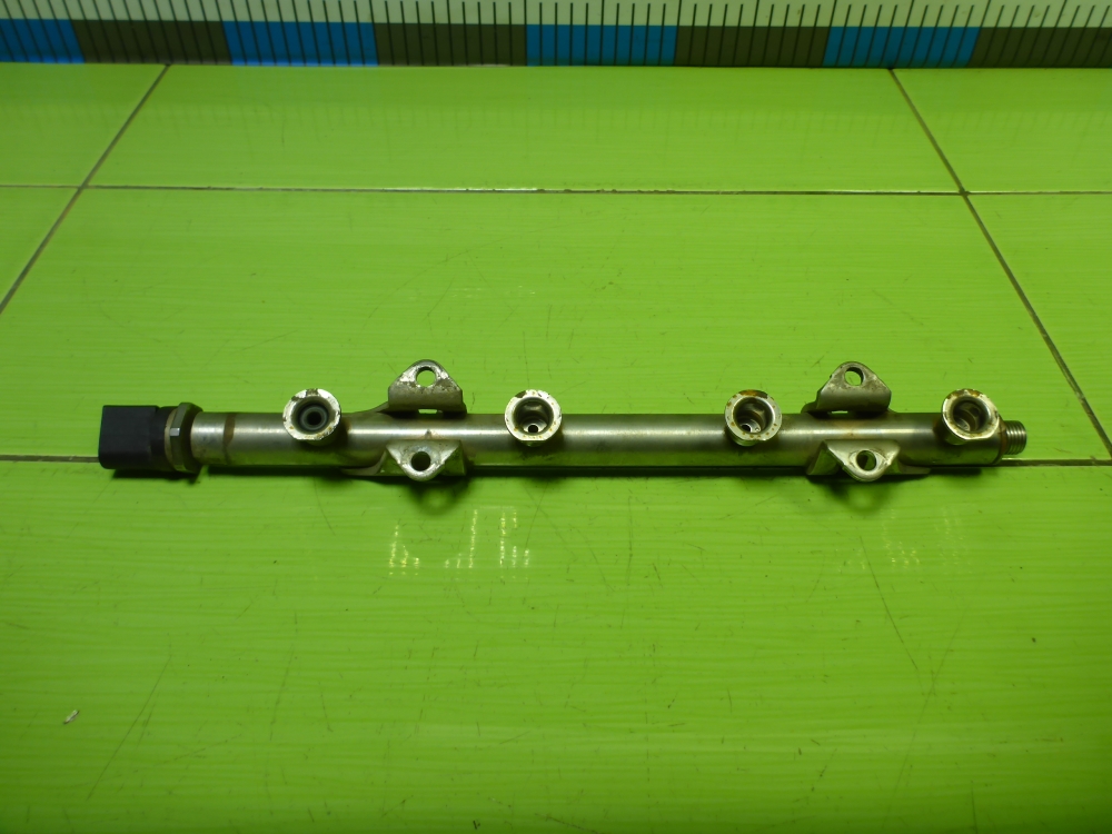 Рейка топливная (рампа)