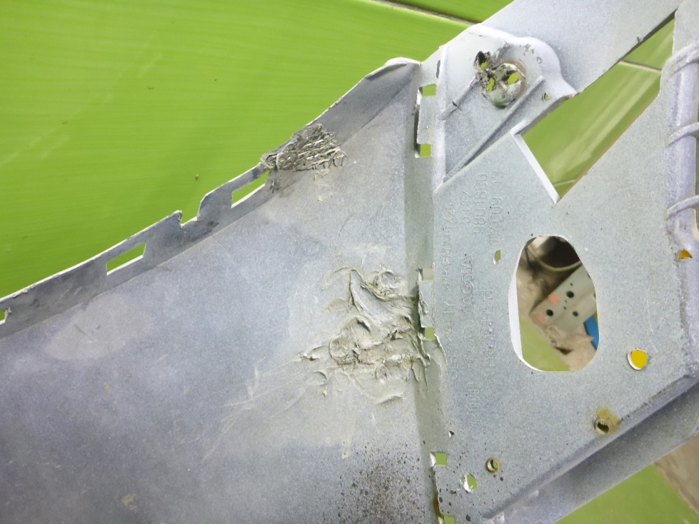 Бампер задний