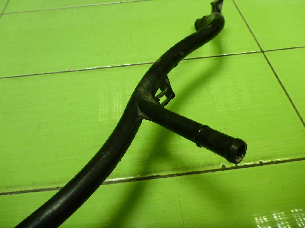 Трубка системы охлаждения