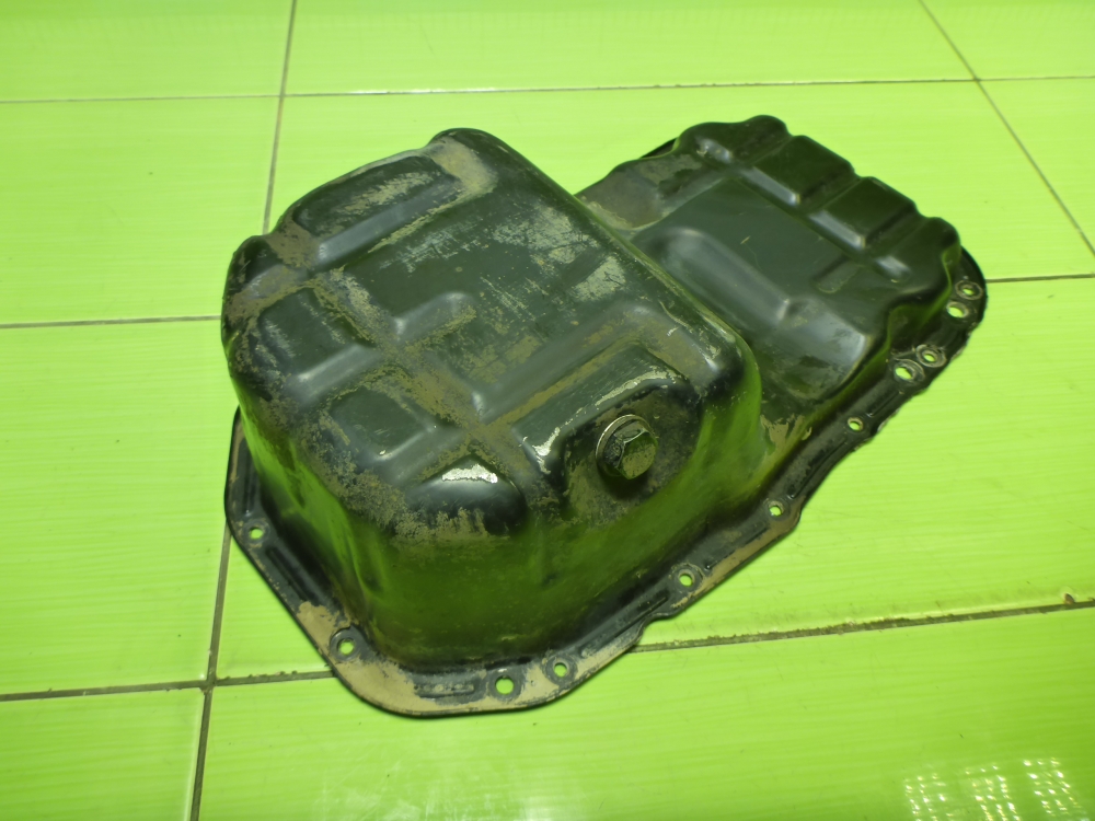 Поддон масляный двигателя (картер)