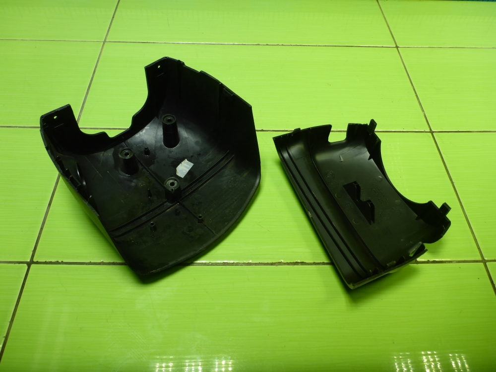 Кожух рулевой колонки