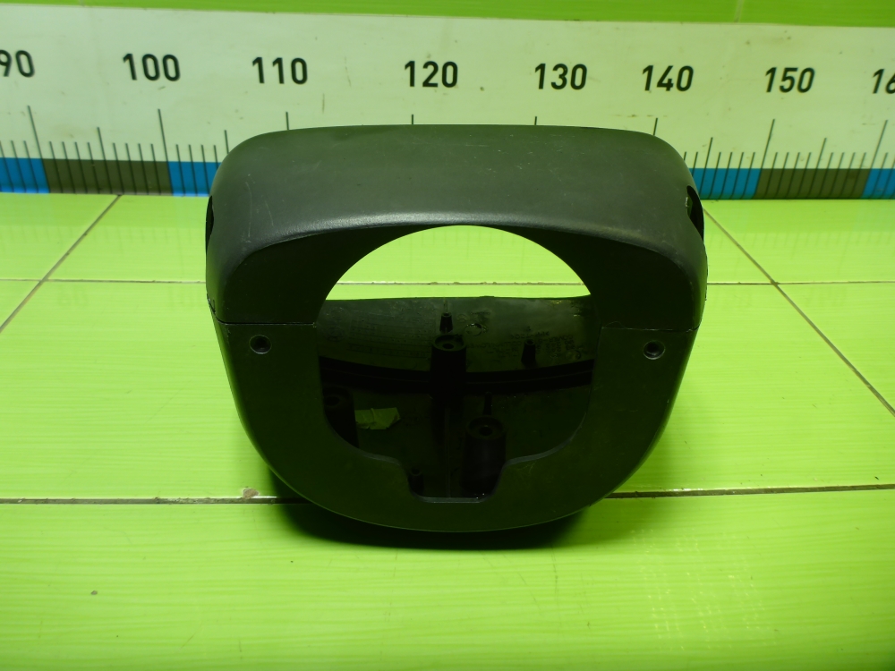 Кожух рулевой колонки