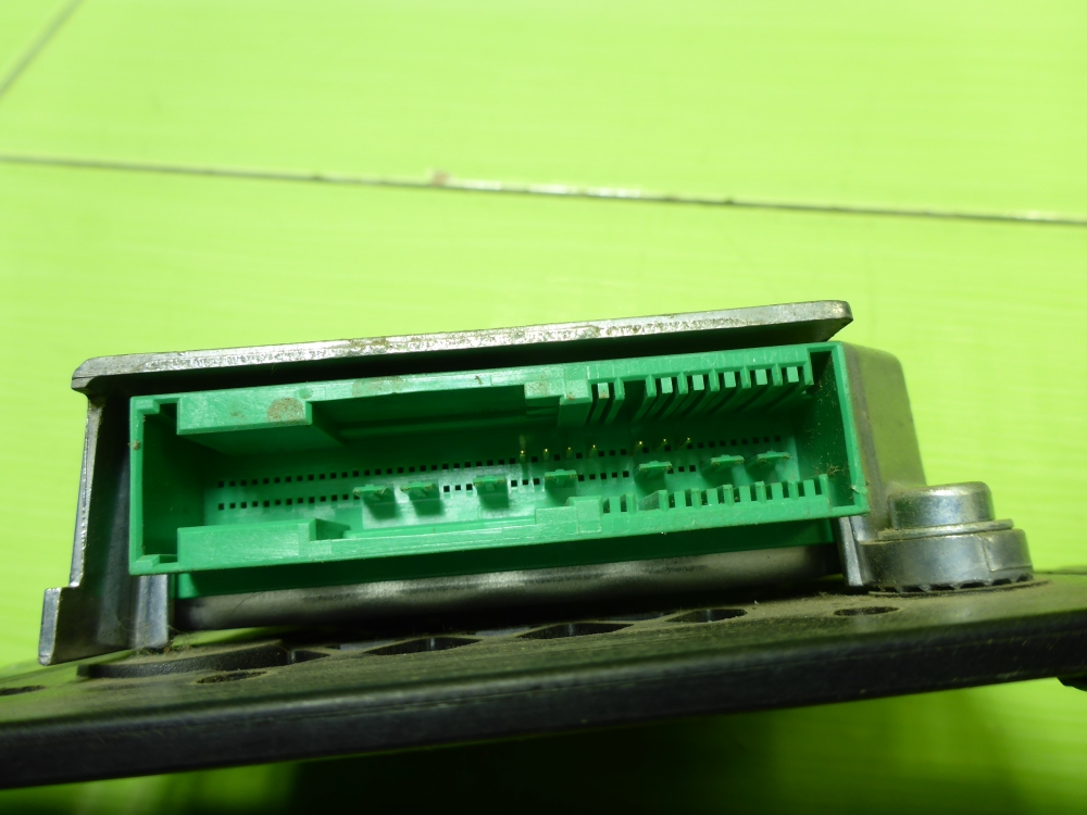 Блок управления подушек безопасности (AIR BAG)