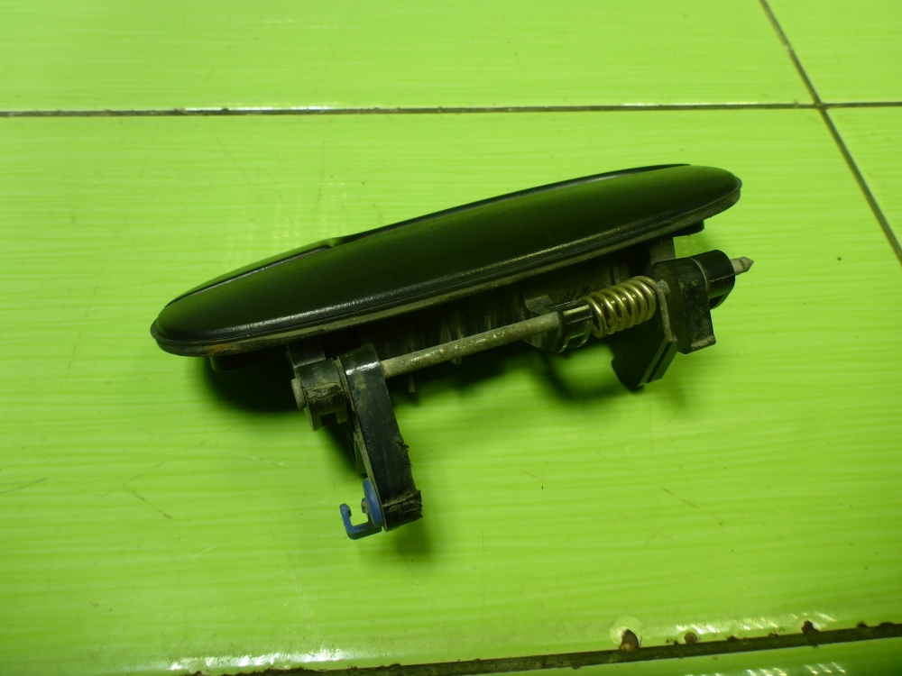 Ручка двери задней наружная левая