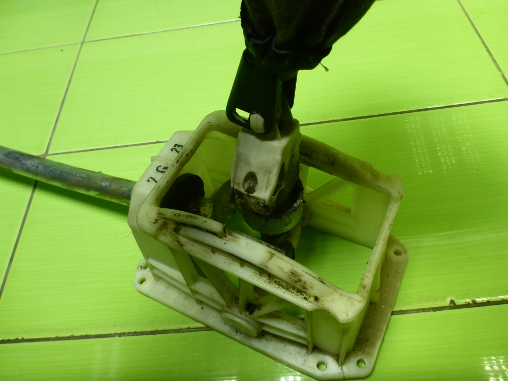 Кулиса МКПП / АКПП