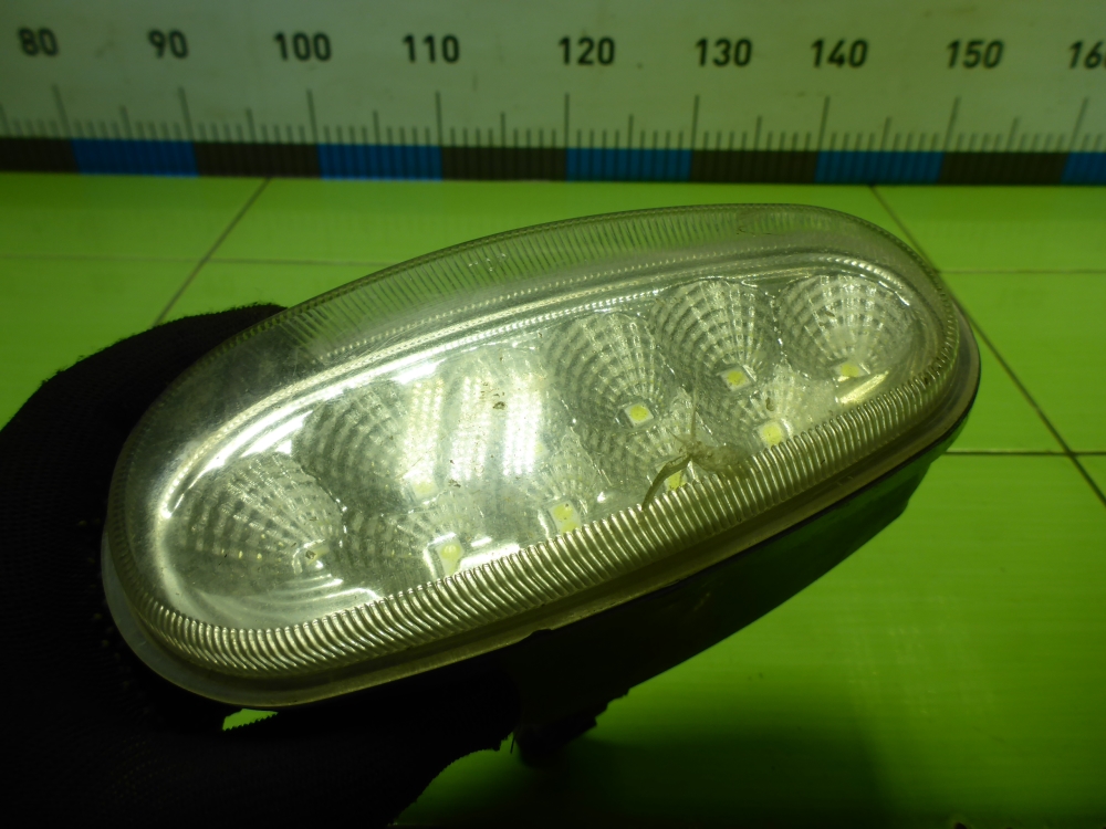 Фара противотуманная левая