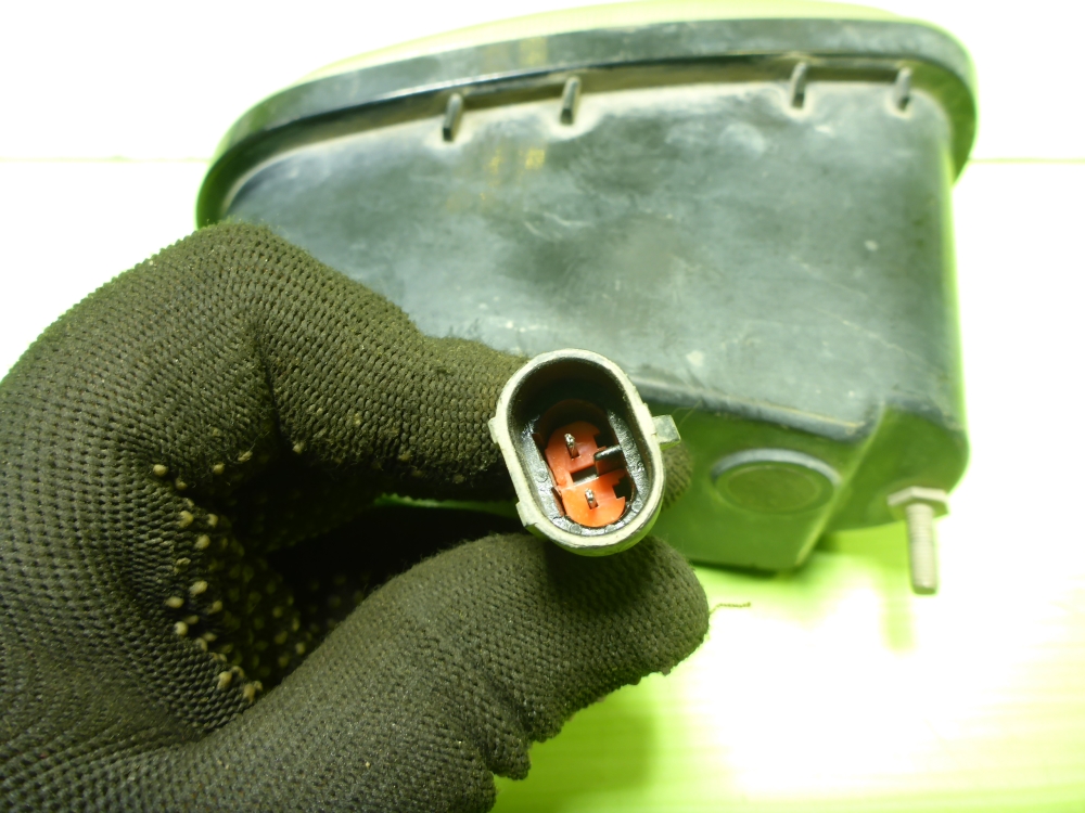 Фара противотуманная правая