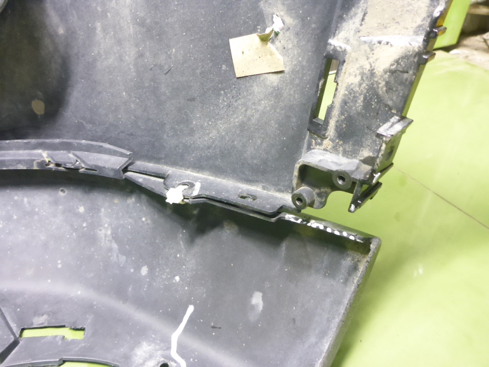 Бампер передний