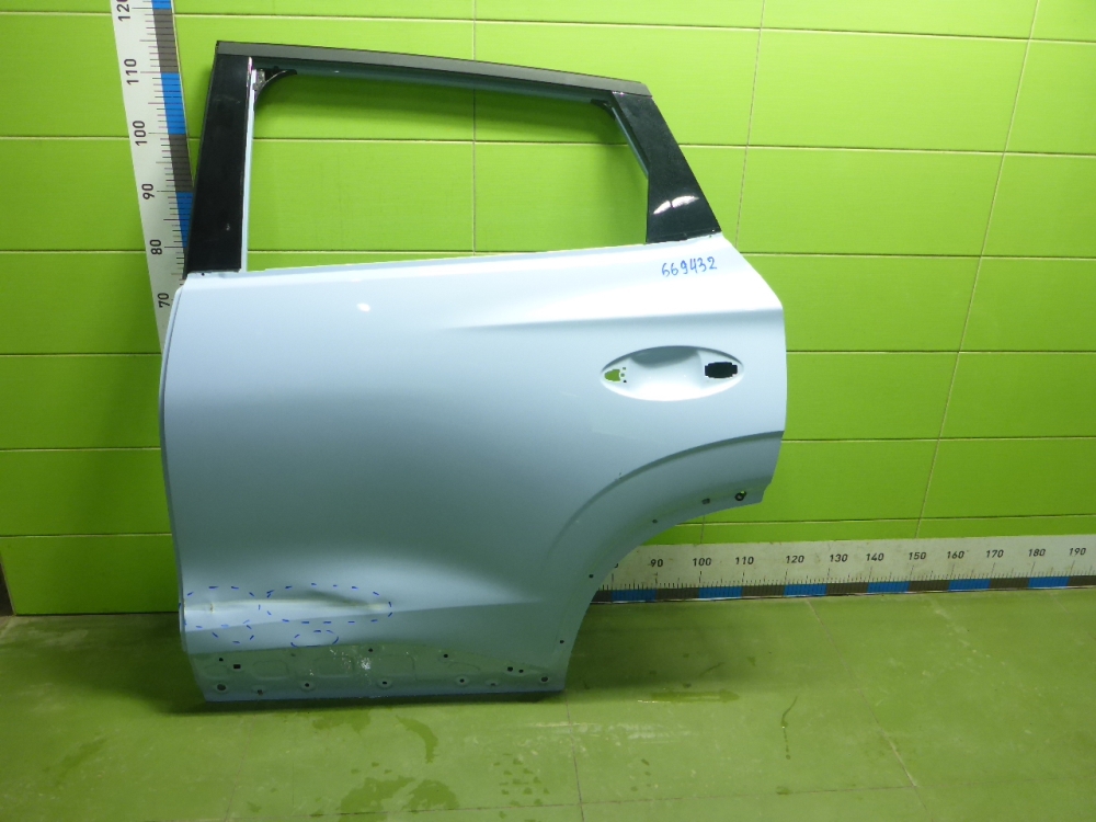 Дверь задняя левая