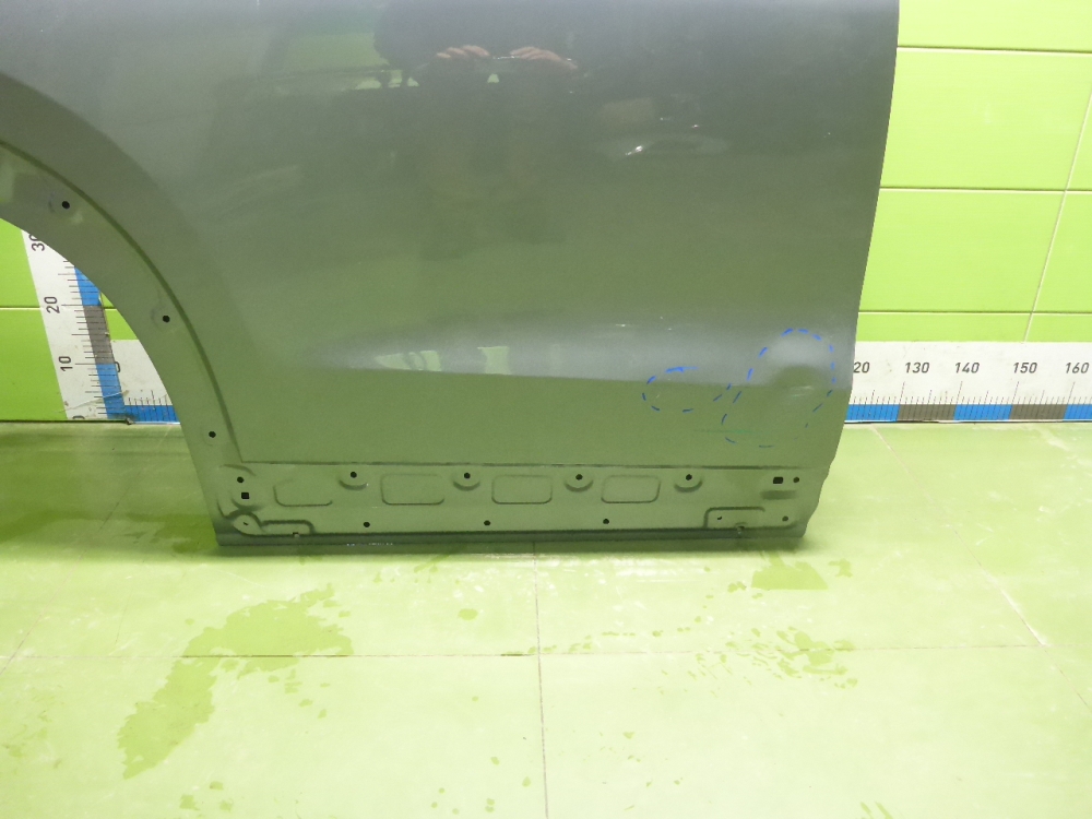 Дверь задняя правая