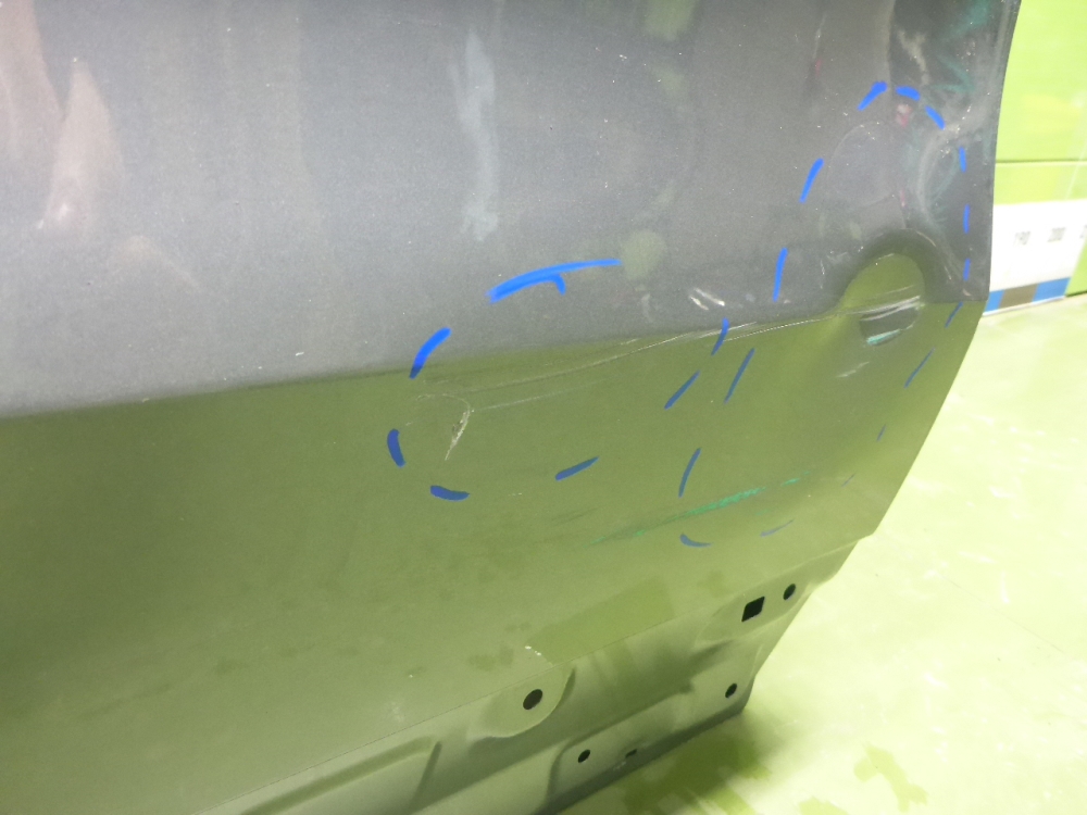 Дверь задняя правая