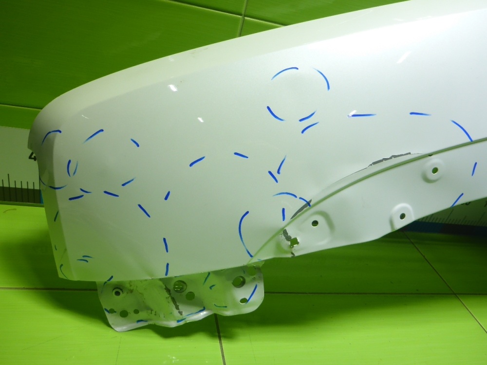 Крыло переднее левое