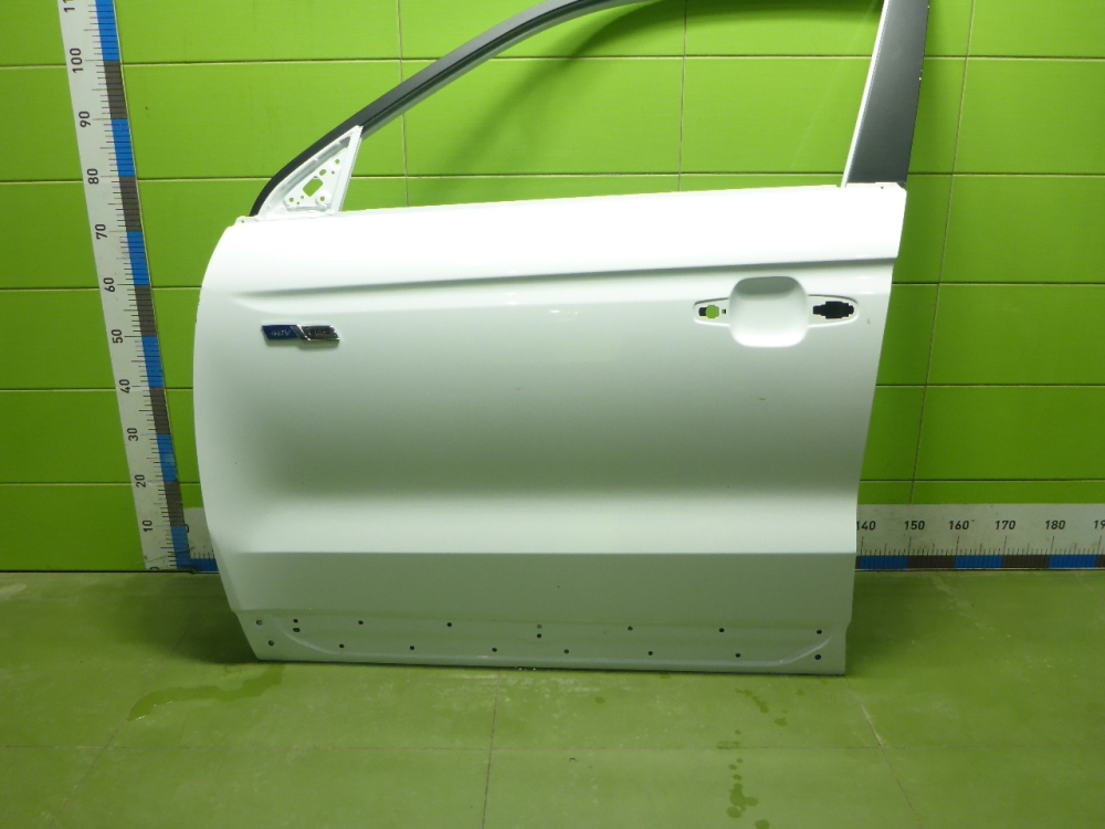 Дверь передняя левая