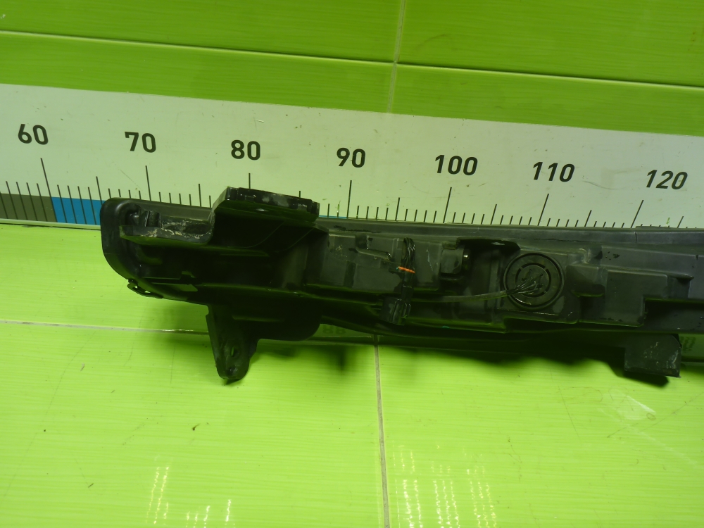 Фара дневного света правая (ходовые огни)